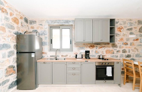 Lefktron Villa | Villa Dioni Thio - Two Bedroom Villa, Sleeps 5