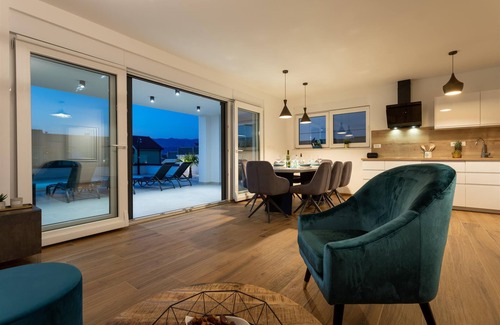 Klimno Villa | Villa Diva with heated pool and Seaview