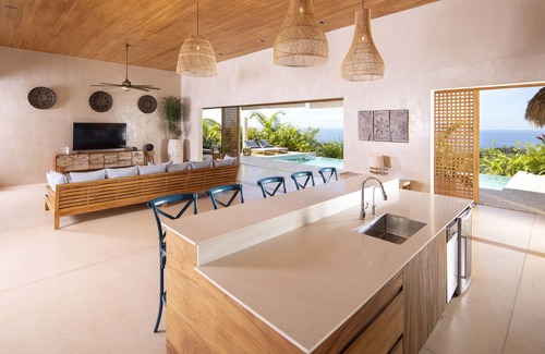 Santa Teresa Villa | Villa Divina - luxury Oceanview villa w/Infinity pool