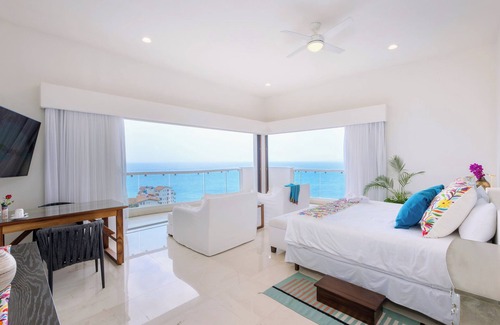 Conchas Chinas Hotel | Villa Divina Luxury Boutique – Adults Only