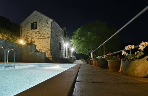 Dol Villa | Villa Dol