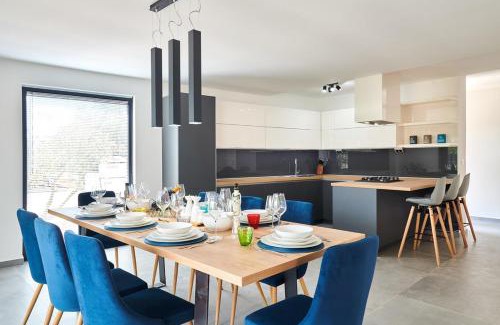 Kastel House | Villa Dolcea