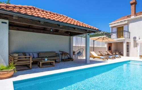 Dubrovacko Primorje Villa | Villa Doli - Lovely holiday home with private pool