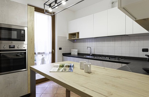 Lesmo Villa | Villa Donatori - Three Bedroom Villa, Sleeps 5