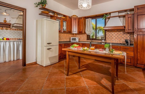 Paceco Villa | Villa Donna Agaver 6, Emma Villas