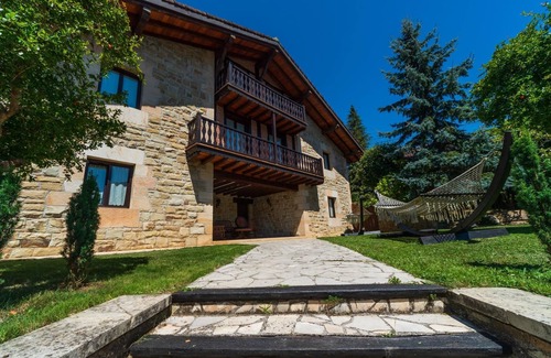 Zubiate Villa | Villa Doraletxe by Urdaibai Rentals