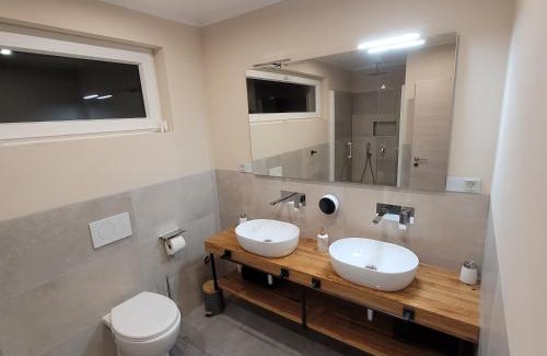 Kastel Villa | Villa Dorina