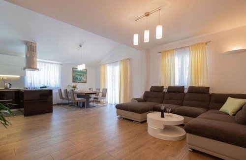 Kamenmost Villa | Villa Dražana - Makarska by Villas Guide