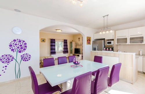 Pridvorje Villa | Villa Dragić- Four Bedroom Villa with Swimming Pool, Terrace and Sea View