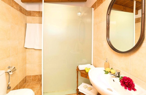 Drakona Villa | Villa Drakona Heated Pool