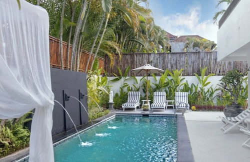 Drupadi Villa | Villa Drupadi 16B - 4 bed 4.5 bath best Seminyak Location