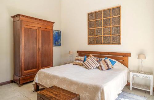 Roches Noires House | Villa du Lagon beachfront home with pool by IHR