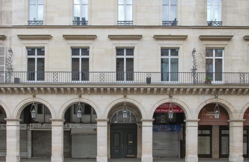 Saint-Merri Apartment | Villa du Louvre - Exceptional situation at the heart of Paris - Welkeys