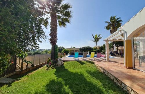 Bernarda Villa | Villa Duartes