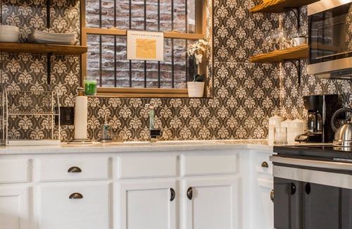 Bronzeville House | Villa Dubois Guest House