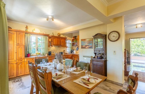 Kontokali Villa | Villa Durrell - Four Bedroom Villa, Sleeps 7