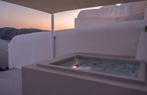 Fira Hotel | Villa Dusk and Dawn in Fira