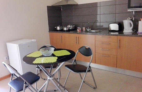 Canhas Apartment | Villa E Apartment