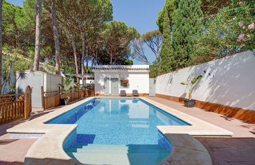 Los Gallos-Cerromolino Villa | Villa 'El Limonar' with Shared Pool, Wi-Fi and Air Conditioning