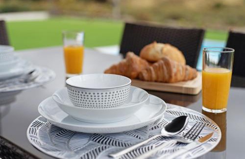 La Solana Villa | Villa Enora