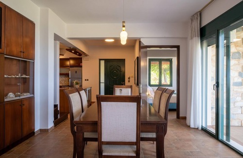 Gerani Villa | Villa Eagle with swimming pool