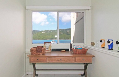 Estate Peterborg Villa | Villa Eau Claire - Magens Bay Affordable Beachfront Villa