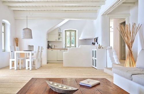 Ampelas Villa | VILLA EKAVI FILIZI - Seaside Residence just outside of Naousa