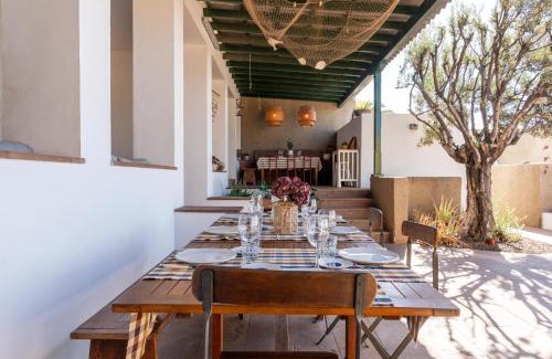 Poris de Abona Apartment | Villa El Olivo - first line with direct access to the beach