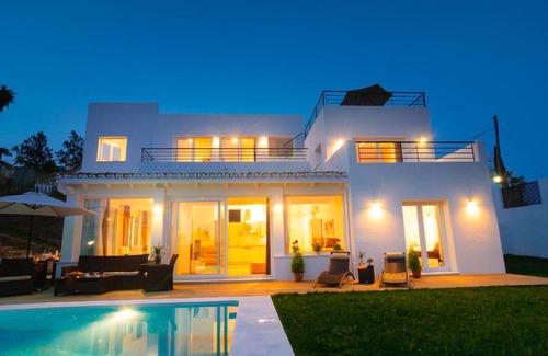 Urbanizacion el Rosario Villa | Villa El Rosario Marbella