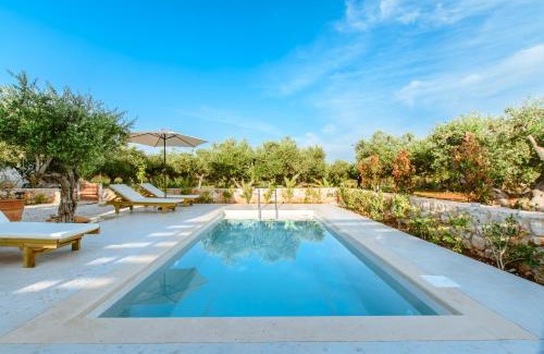 Sternes Villa | VILLA ELAIONAS
