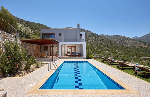 Drosia Villa | Villa Elektra - Only 600m from the beach