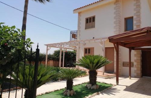 Ayia Napa Villa | Villa Elena Gardens