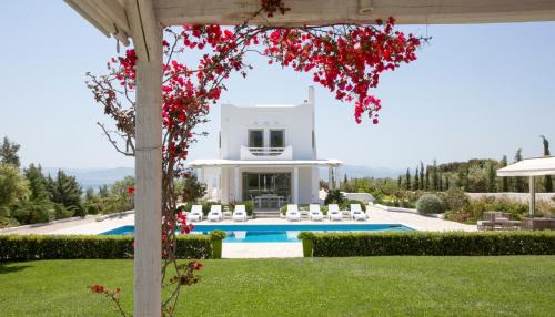 Limni Vouliagmenis Villa | Villa Elena Loutraki
