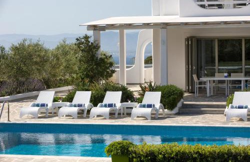 Limni Vouliagmenis Villa | Villa Elena Loutraki