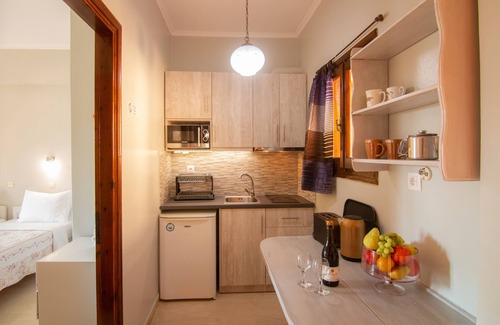 Roda House | Villa Eleni Apartments