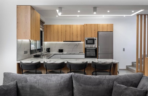 Kremasti Villa | Villa Elesia