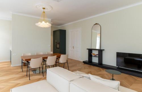 Slovenj Gradec Apartment | Villa Elizabeth - Grand Family Apartment