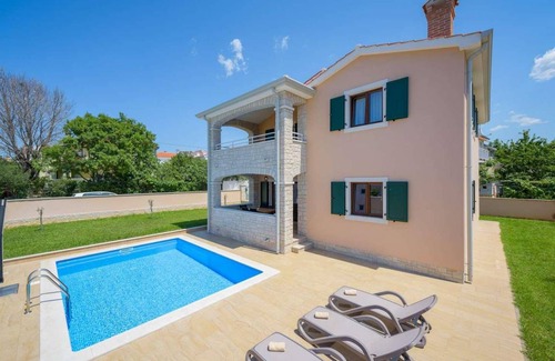 Vabriga House | Villa Elize
