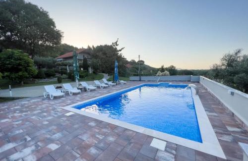 Trn Villa | Villa Ellie