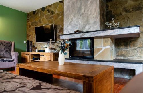 Luhacovice Apartment | Villa Emausy