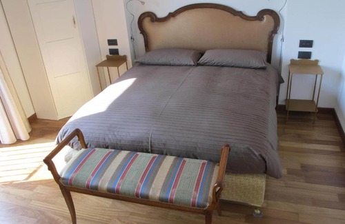 Castronno Bed & Breakfast | Villa Emilia
