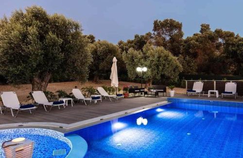 Adele Villa | Villa Emily Rethymno