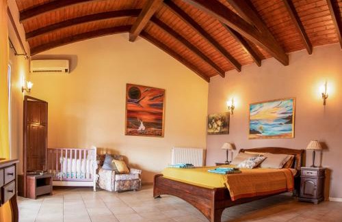 Doukades House | Villa Emily, soothing experience, perfect getaway