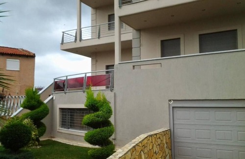 Nea Peramos House | Villa Emma Dimitrios wonderful Nea Peramos