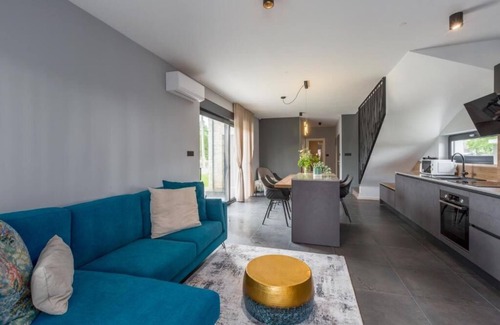 Muzini Villa | Villa Emma Louisa, Žminj