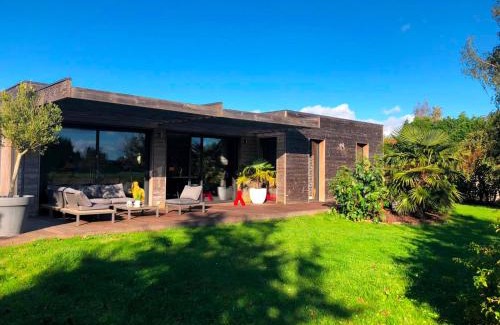 Morgny-la-Pommeraye Villa | Villa en bois à la campagne - 20 min de Rouen