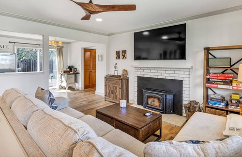 Sonoma House | Villa Enriqueta ~ A Perfect Country Getaway!