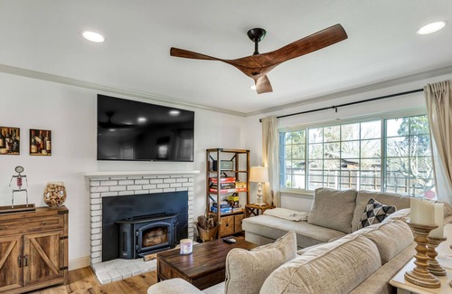 Sonoma House | Villa Enriqueta ~ A Perfect Country Getaway!