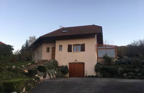Publier Villa | Villa Entre lac et Montagnes : Calme et Verdoyant
