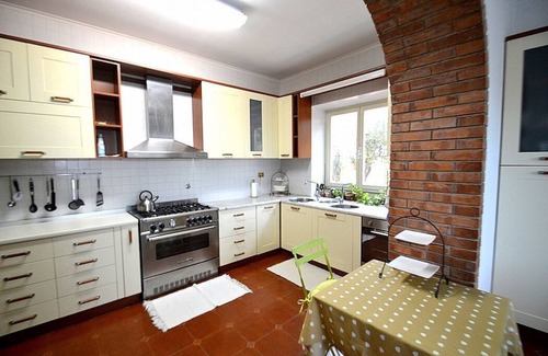 Zona LIV La Giustiniana Villa | Villa Eos: A welcoming two-story villa surrounded by the greenery, with Free WI-FI.